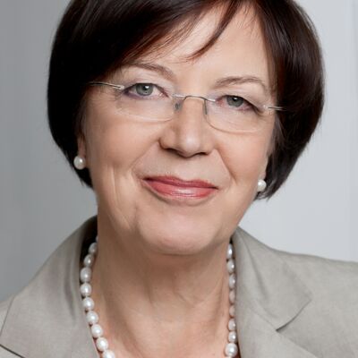 Ulrike Jnicke