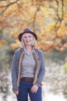 Karin Wiessmann Zert. Kursleiterin Waldbaden - Achtsamkeit im Wald Karin Wiessmann Zert. Kursleiterin Waldbaden - Achtsamkeit im Wald