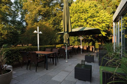 Terrasse Seminaris Hotel L�neburg