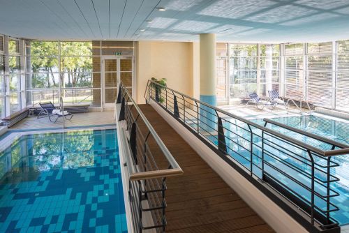 Innenpool Seminaris SeeHotel Potsdam