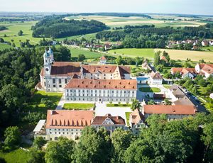 Kloster Holzen Hotel GmbH